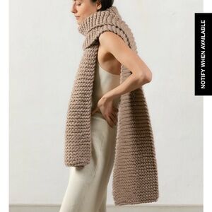 Mr. Mittens Billie Scarf One Size Taupe Chunky 100% Wool Knit Oversized